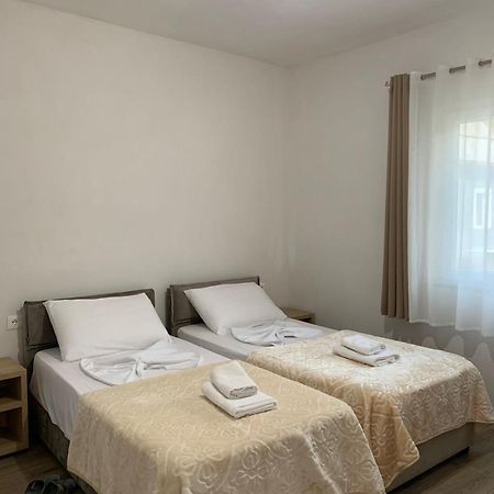 Serenity Guesthouse เธทธ์ ภายนอก รูปภาพ